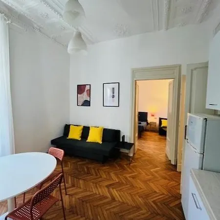 Correggio 44 - Velo Milan